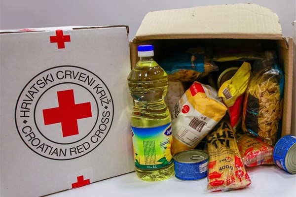 Coca-Cola donirala više od 2,5 milijuna kuna građanima pogođenima epidemijom i potresom